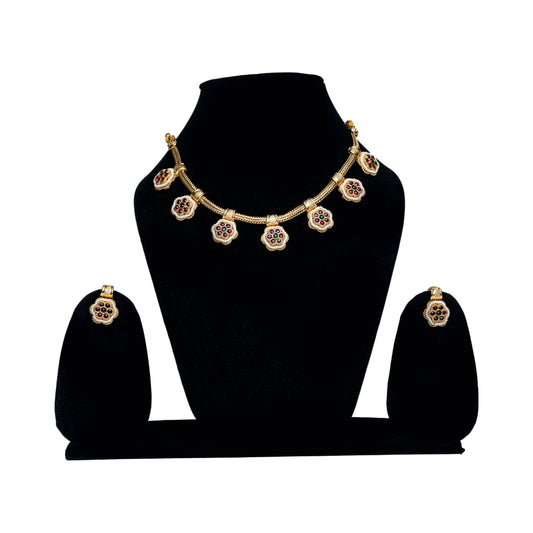 Traditional Floral Pendant Necklace Set