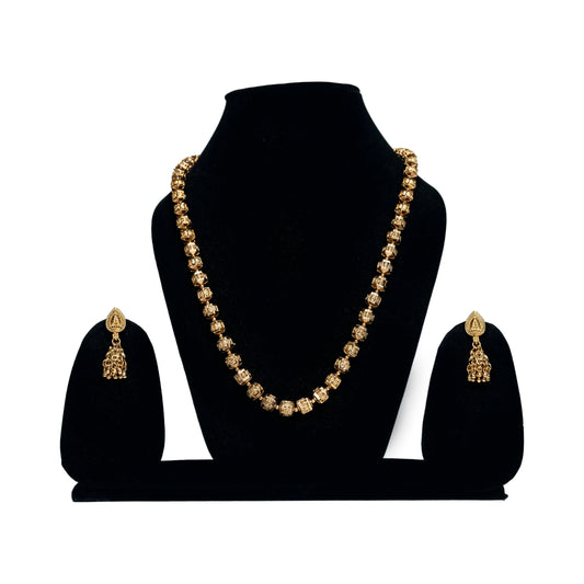 Minimal Gold Necklace Set – Imitation Jewellery
