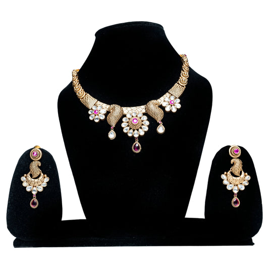 Stylish & Trendy Choker Necklace
